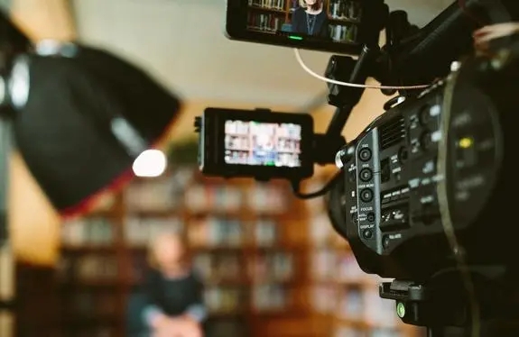 湖南：高校师生齐登“青春学习堂”