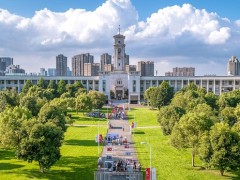 宁波诺丁汉大学创新5-HT减压周，主动将动物接到校园，为学生们减压！